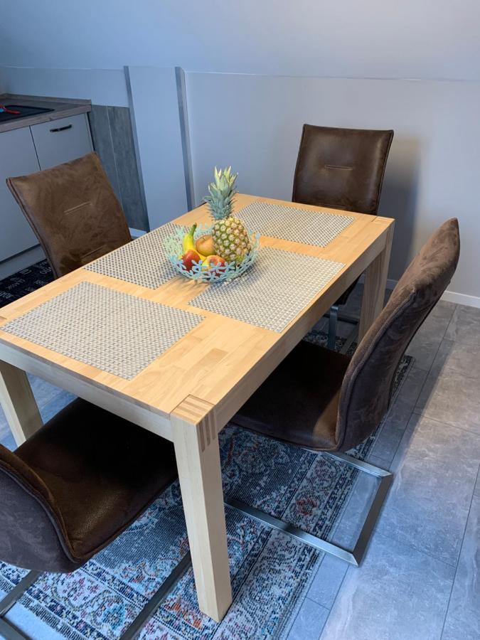 Ferienwohnung Sunny - Moderne Ferienwohnung Im Gruenen In Saarbruecken-West Экстерьер фото