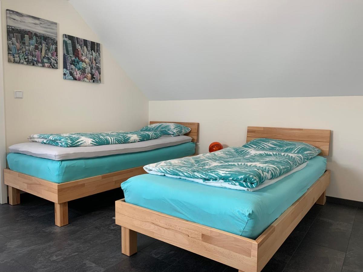 Ferienwohnung Sunny - Moderne Ferienwohnung Im Gruenen In Saarbruecken-West Экстерьер фото
